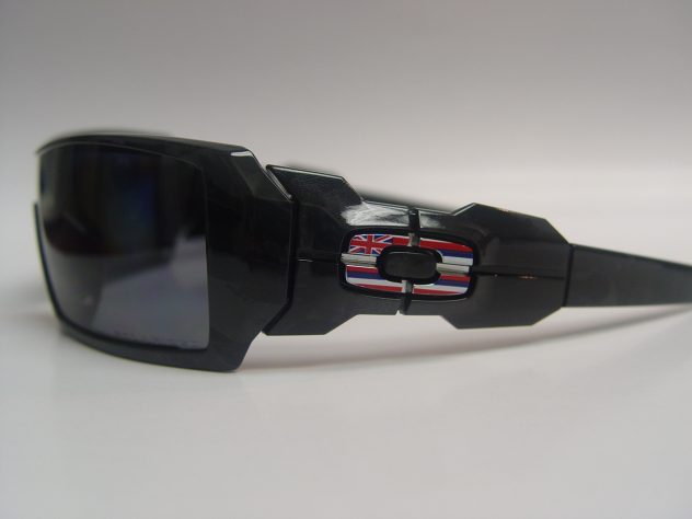 Oakley Oil Rig with Hawaii Flag Icon 